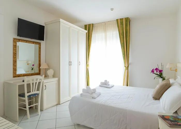 Negresco Szálloda 3*
