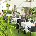 Negresco 3*