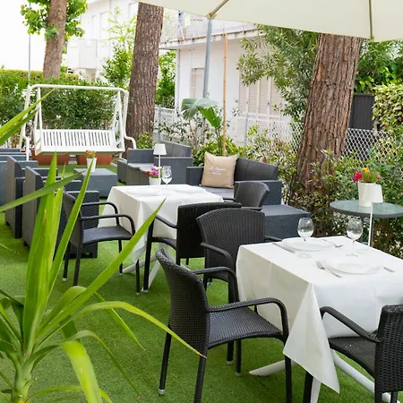 ホテル Negresco 3*